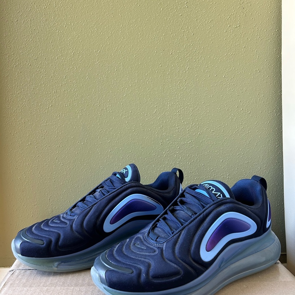 Nike Air Max 720 Navy and Purple Sneakers